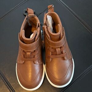 Wonder Nation Tan Kids Sneakers